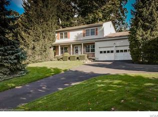 6 Paddock Ln, Suffern, NY 10901