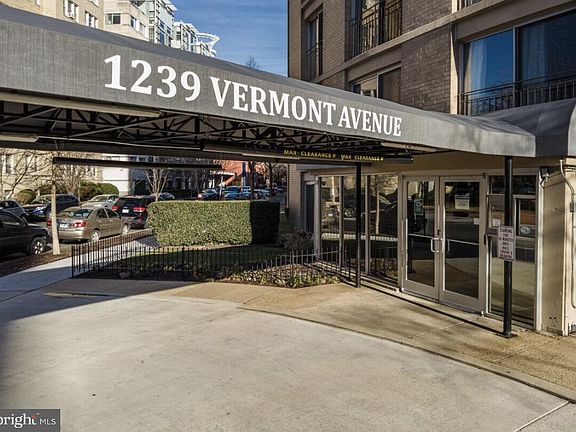2nd image of 1239 Vermont Ave NW APT 204