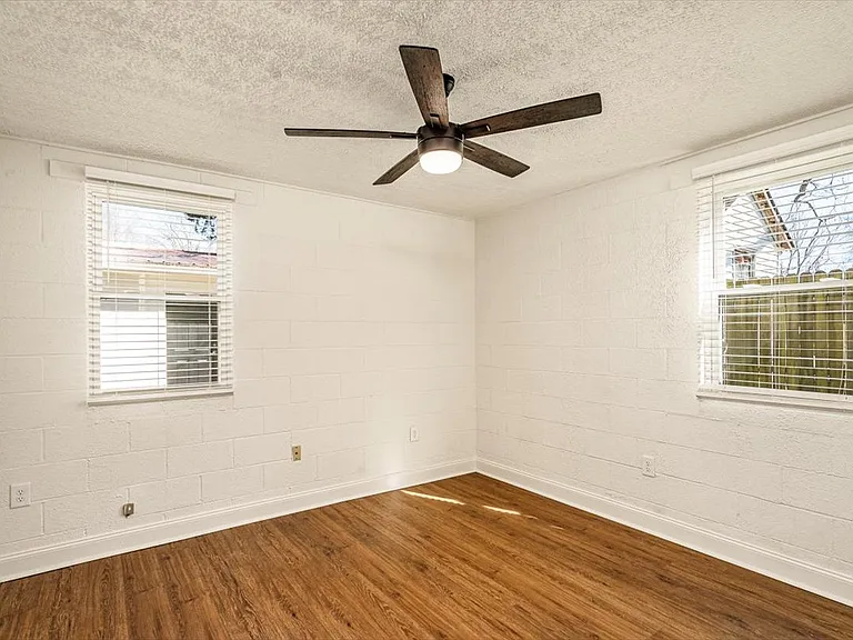 420 N Columbia St #A2 — Photo 10