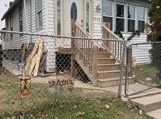 1320 Summit Ave, Racine, WI 53404