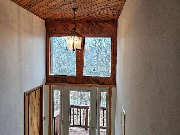 5th image of 172 Barmore Rd