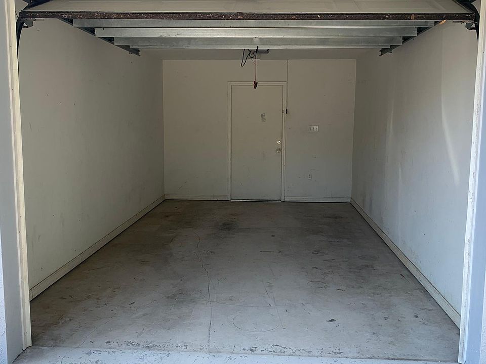 1st image of 4204 W Gray St #4