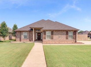 624 Bloomington Ln, Bossier City, LA 71112