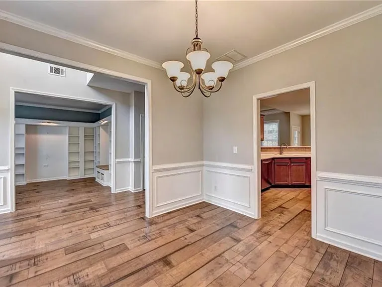 410 Ruby Forest Pkwy — Photo 10
