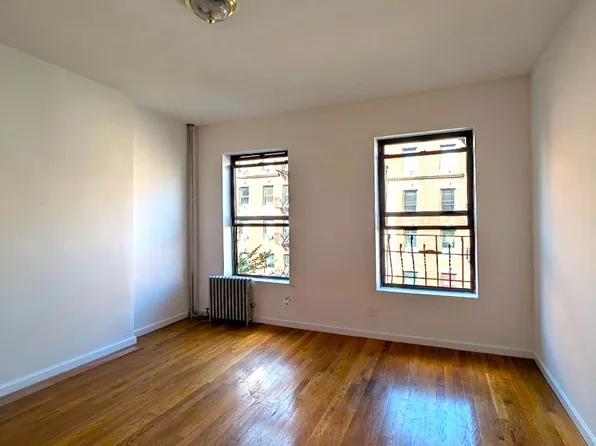 180 East 101st Street image 2 of 9