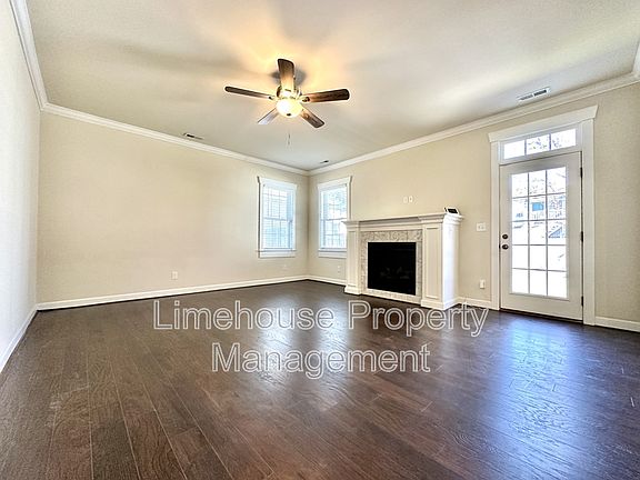 3rd image of 620 W 27th St
