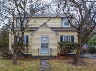 75 Grove Ave, Cranston, RI 02910