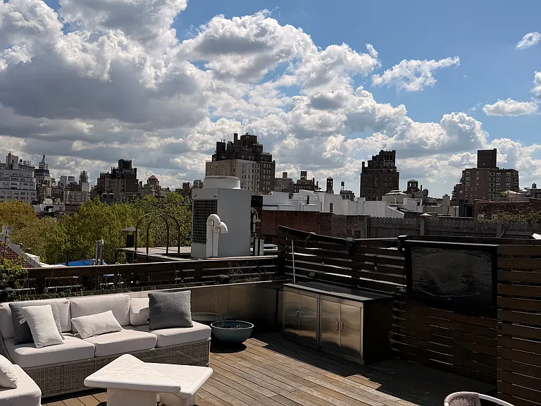 369 Bleecker St #PENTHOUSE — Photo 21