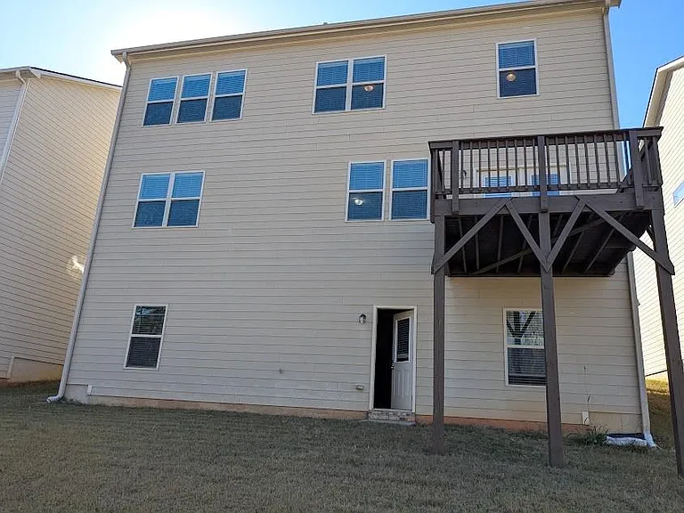 2034 Britt Dr — Photo 56