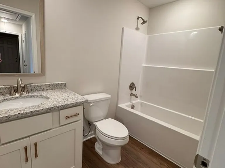 47 Coolidge Dr — Photo 16