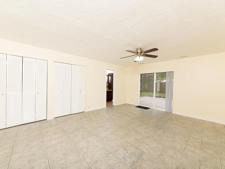 3222 Nottingham Ln — Photo 11