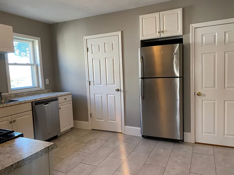 31-33 Pleasant Park Rd — Photo 25