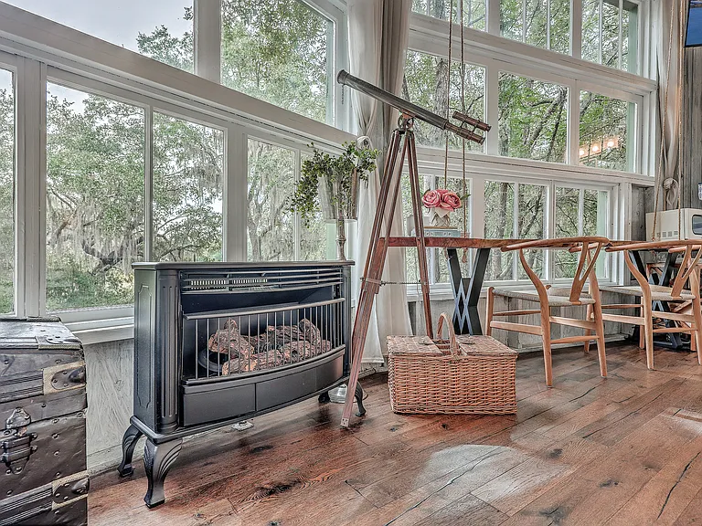 6555 Maybank Hwy — Photo 7