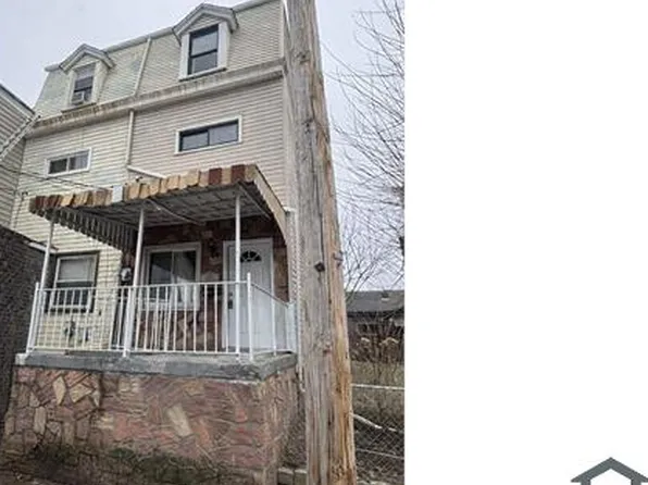 1245 1/2 Dickson St, Pittsburgh, PA 15212