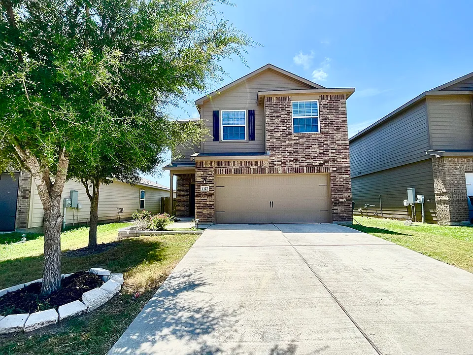 1327 Amy Dr