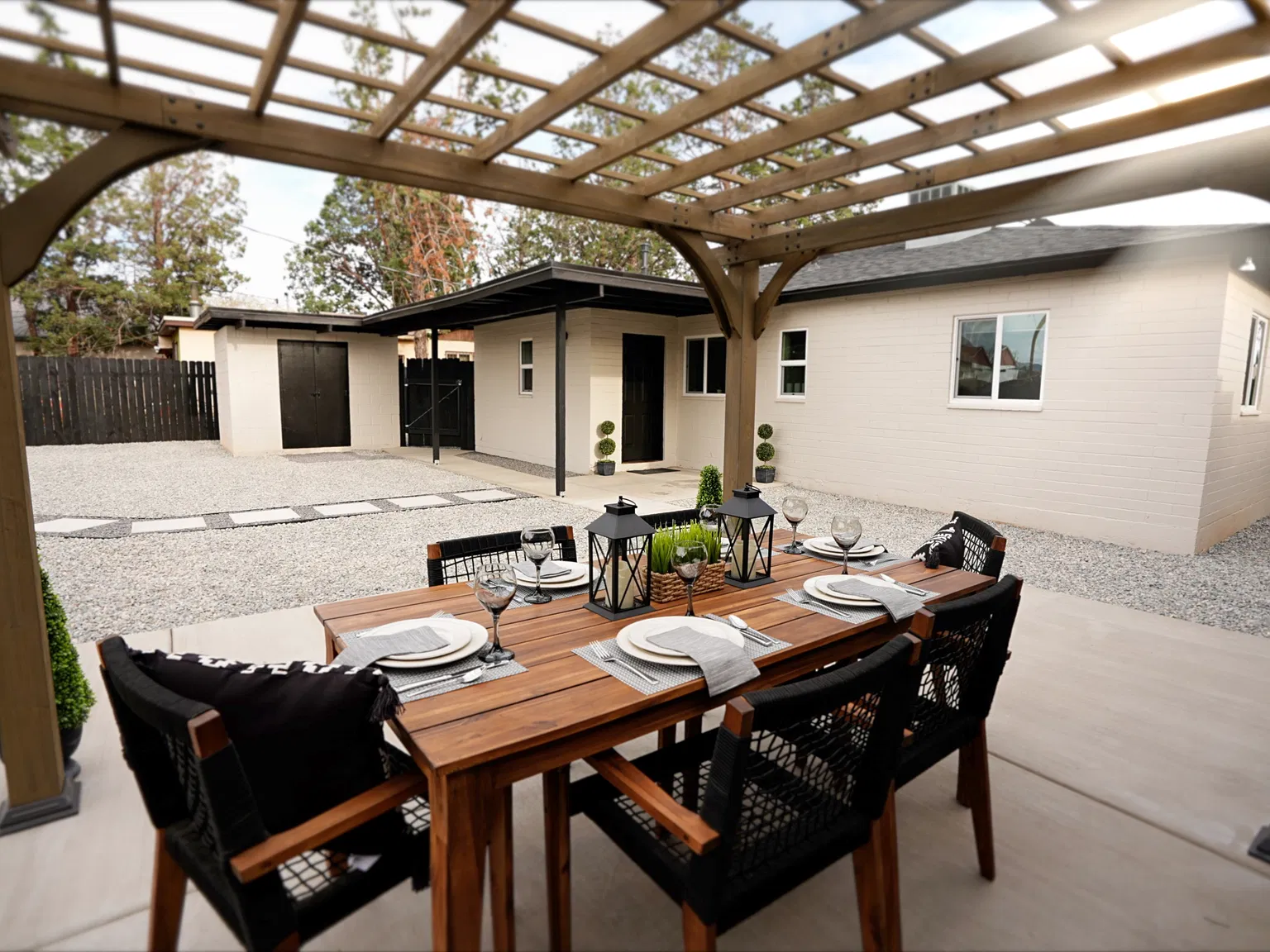 8911 Menaul Blvd NE — Photo 4
