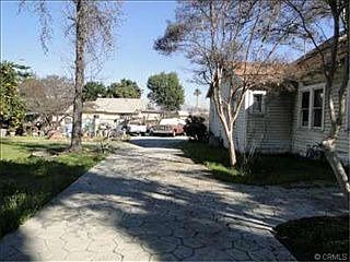 4th image of 9109 Bermudez St