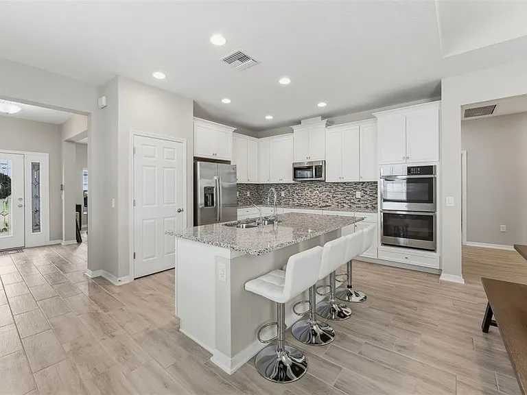 12451 Nouveau Ave — Photo 2