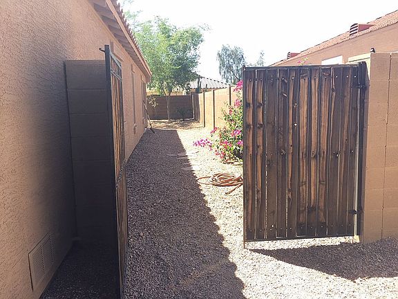 RV Gate