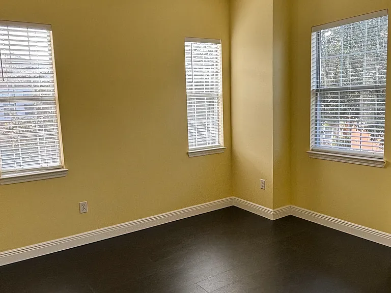 12025 Villanova Dr #10 — Photo 11