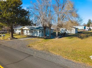 443 9th St, Metolius, OR 97741