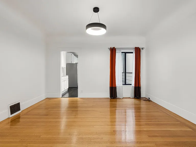 75 Lafayette St #1 — Photo 7