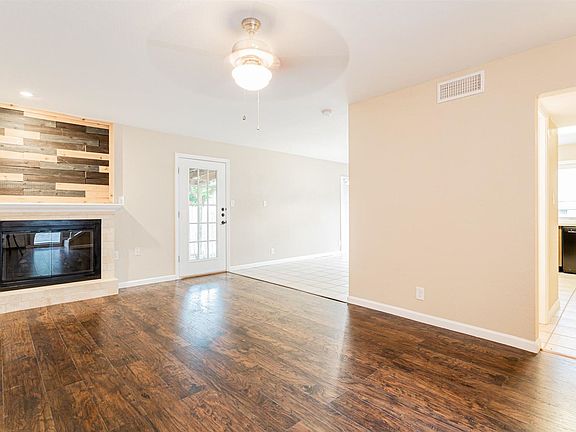 4th image of 9002 Quail Valley Dr #A