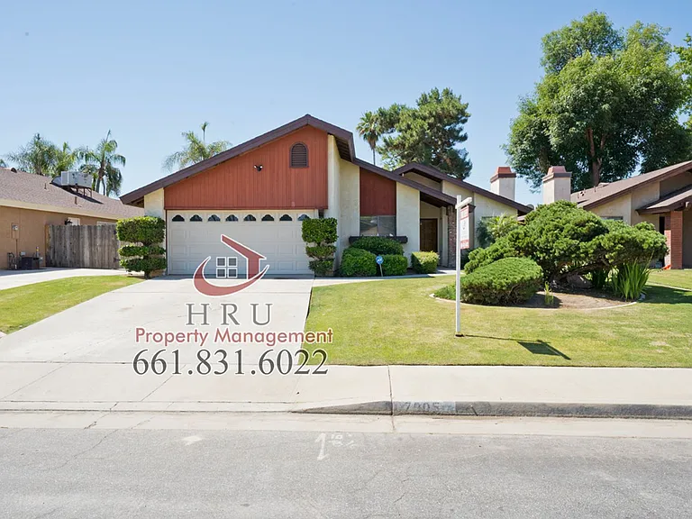 7005 Iberia Ct — Photo 2