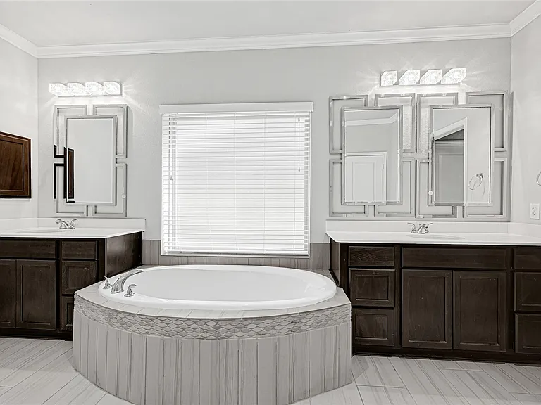 3430 Golden Cypress Ln — Photo 16