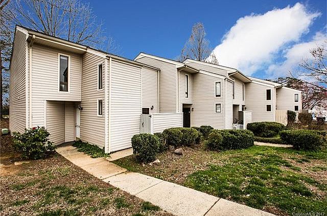 1st image of 7901 Princess Ann Dr #1
