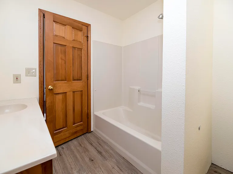 7900 E Saint Charles Rd — Photo 21
