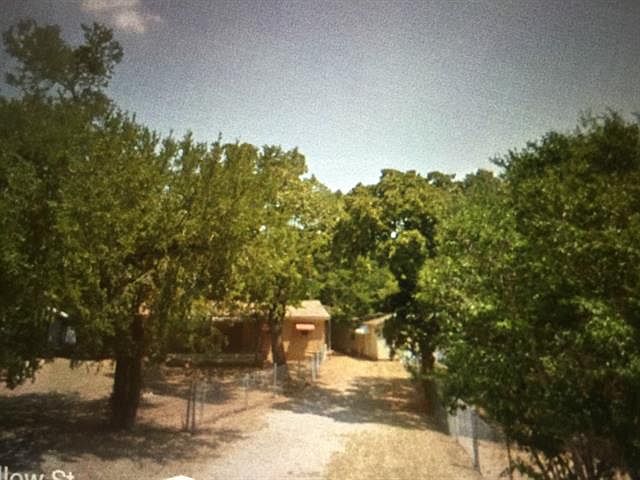 1st image of 2105 Weeping Willow Dr