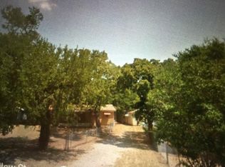 2105 Weeping Willow Dr, Burleson, TX 76028