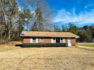 1046 McCullough St, Camden, AR 71701