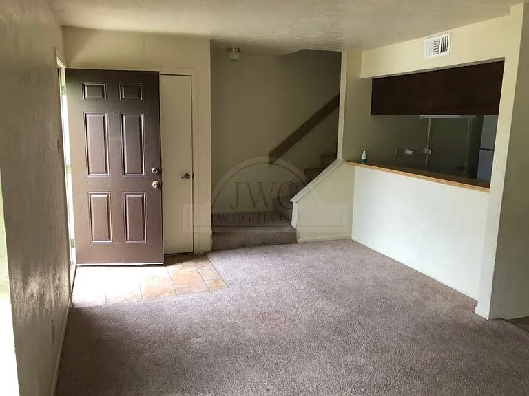 4502 Chase Cir — Photo 8