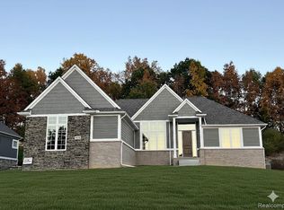 8848 Stonewall E, Clarkston, MI 48348