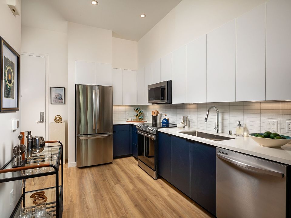 1st image of 3223 Wilshire Blvd #304