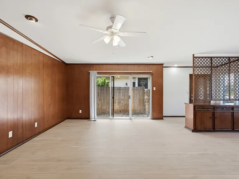 13328 Southview Ln — Photo 5