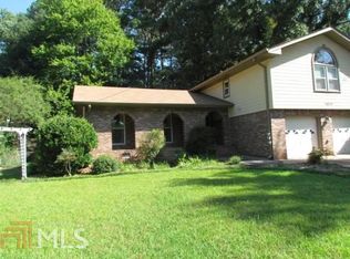 4252 Bingham Ct, Stone Mountain, GA