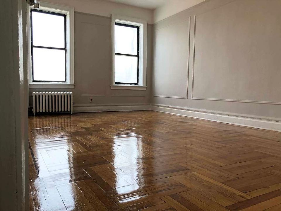 2nd image of 1601 Ocean Pkwy APT 6G