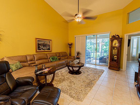 3rd image of 1617 SW Harbour Isles Cir #40