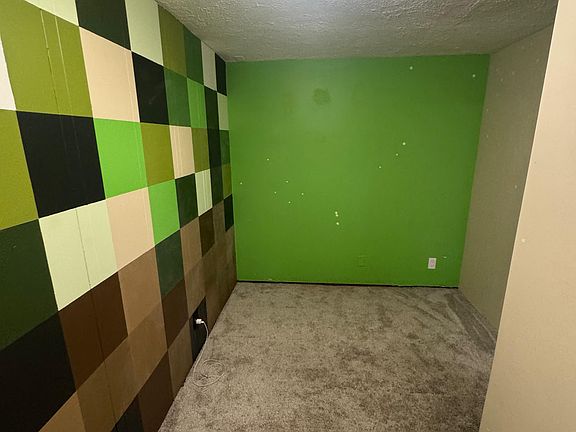 5th image of 73 Renee Pl Floor 2