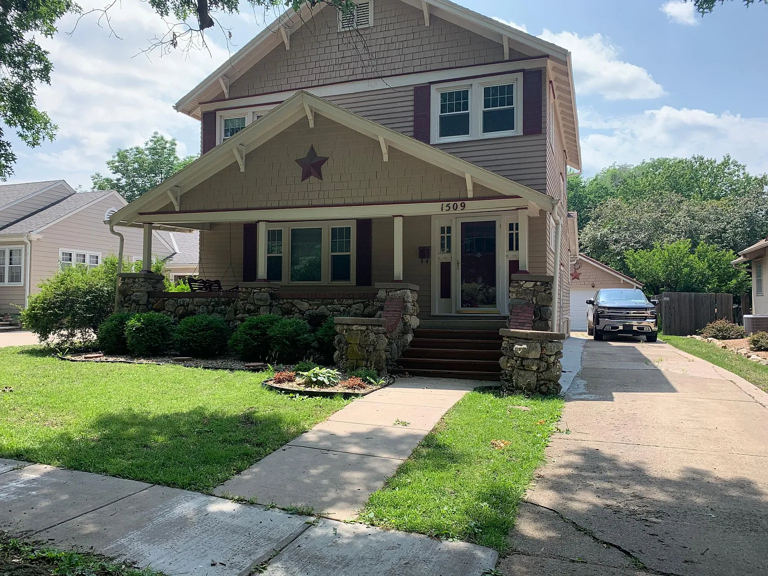 3 bed, 1.5 bath, 1775 sqft, $1,750 — Photo 1