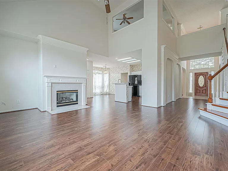 2422 Leanett Way — Photo 17
