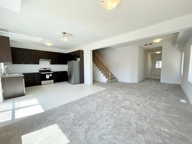 240 Ridley Cres — Photo 10