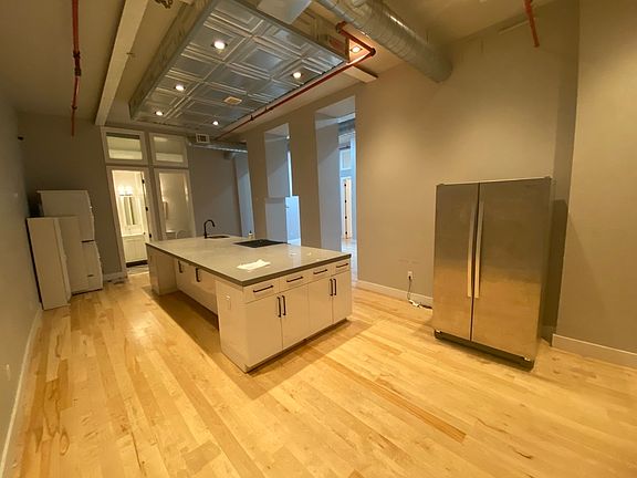 5th image of 131 Boerum St APT 1A