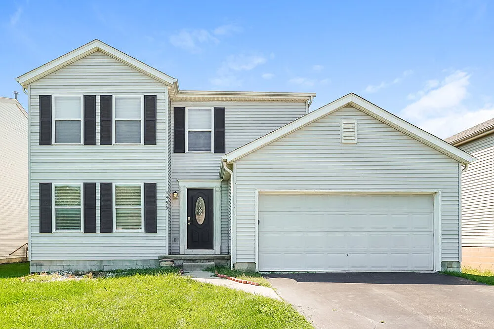 3 bed, 2.5 bath, 1428 sqft, $2,315 — Photo 1