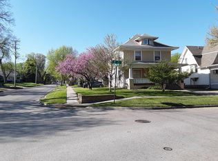 3261 R St #1, Lincoln, NE 68503