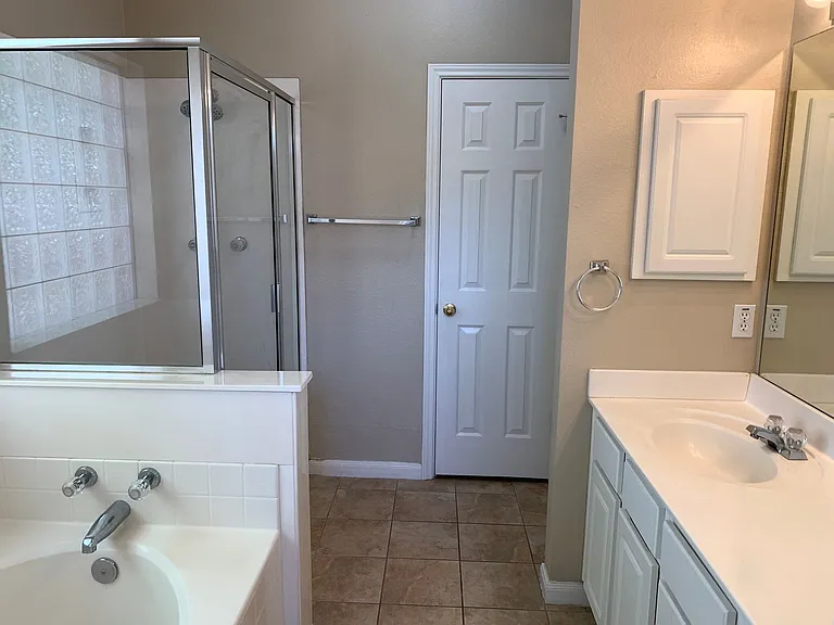 947 River Rock — Photo 17