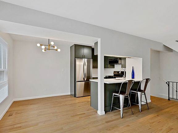 3rd image of 406 Inverrary Ln